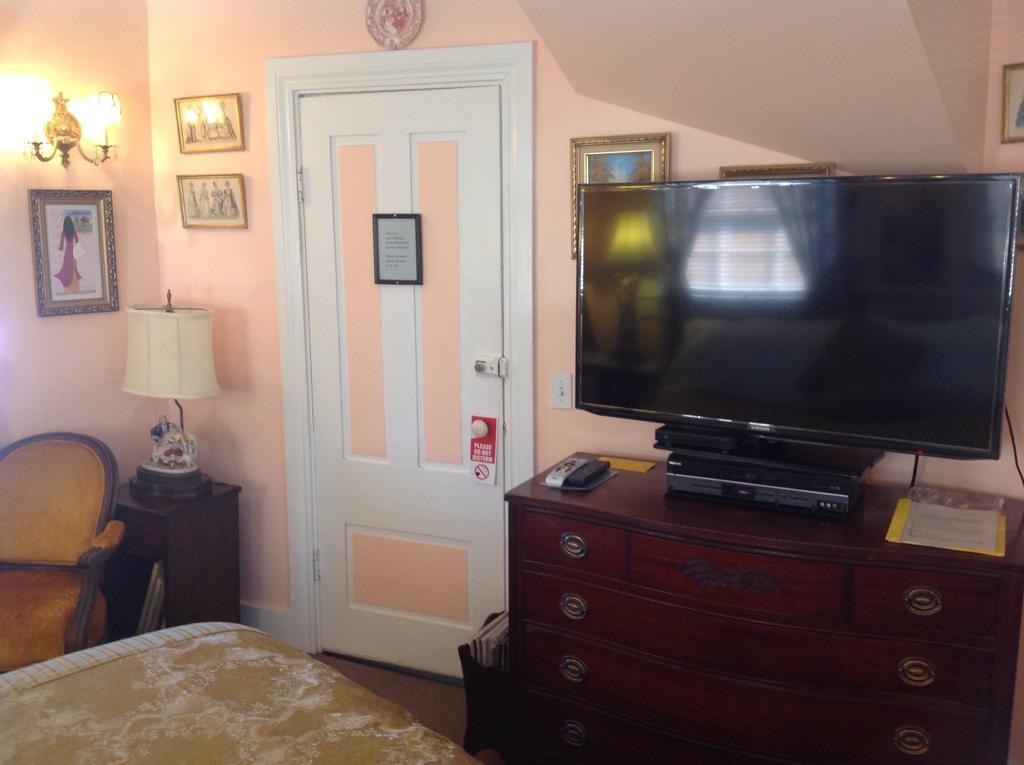The Bradford Carver Guest House Provincetown Oda fotoğraf