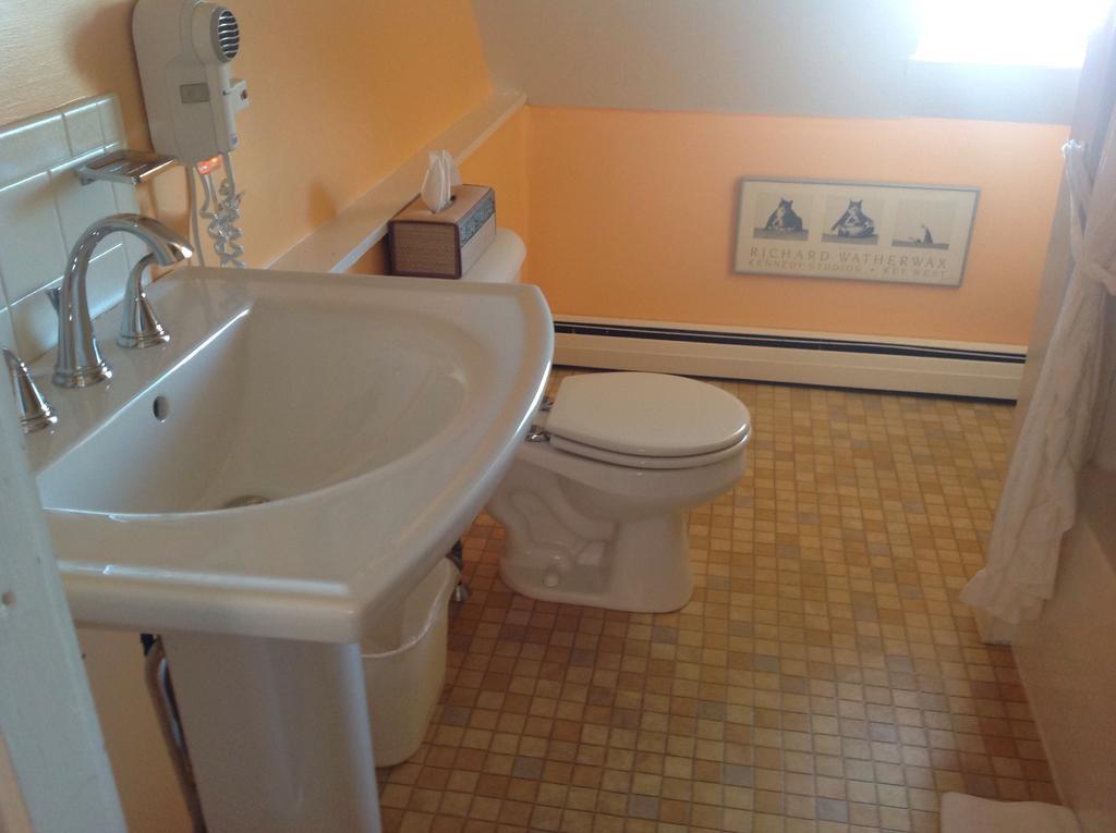 The Bradford Carver Guest House Provincetown Oda fotoğraf